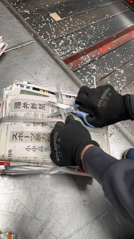 ビニール紐でしばらないで下さい。