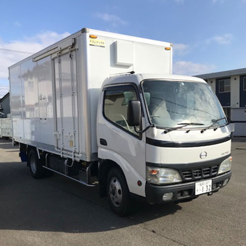 出張裁断｜清水勉商店｜機密文書の処理にぜひご利用下さい。